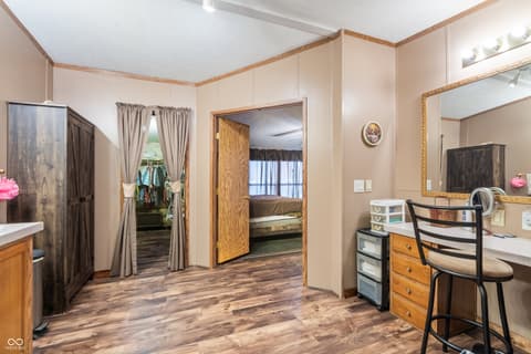 Photo of 8813 W 750 N, Commiskey, IN