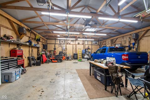 Photo of 8813 W 750 N, Commiskey, IN