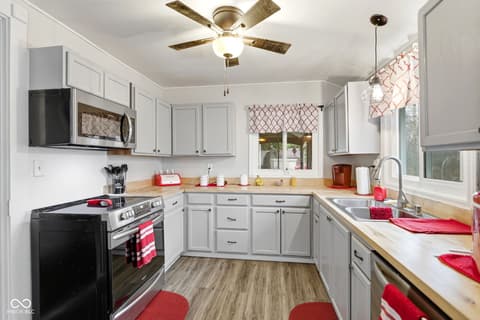 Photo of 4747 Guion Road, Indianapolis, IN