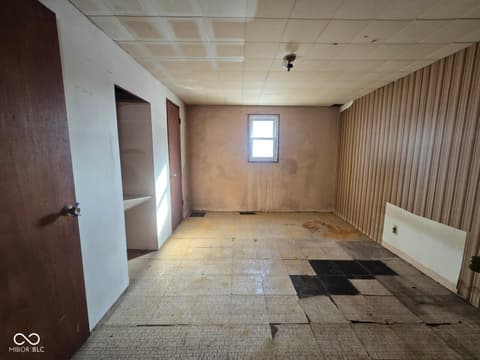 Bedroom at 691 E Middle Street, Rosedale, IN