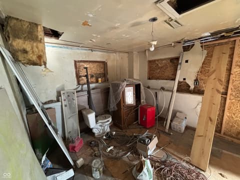 Bonus room at 707 S Warman Avenue, Indianapolis, IN