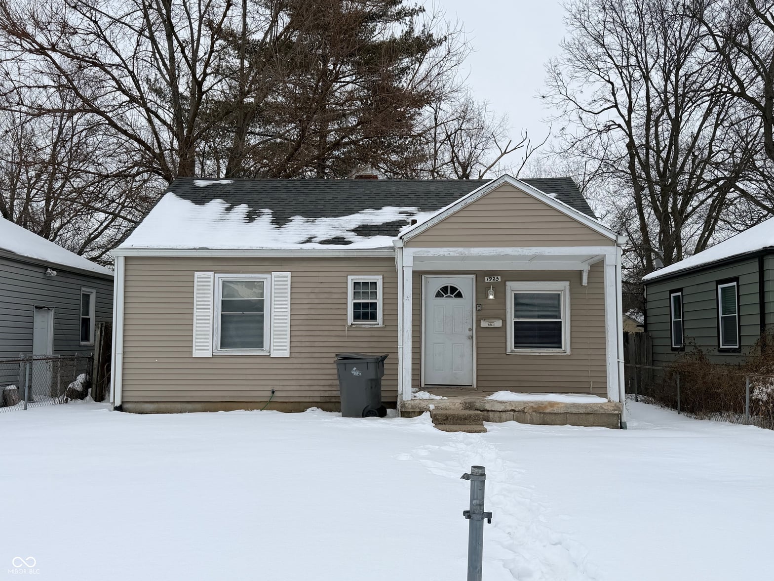 Photo of 1925 N Linwood Avenue, Indianapolis, IN