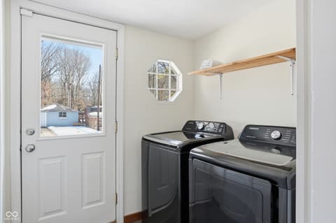 Laundry room at 7505 Terrace Beach, Indianapolis, IN