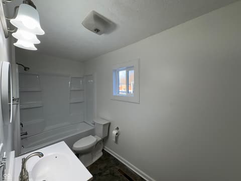 Photo of 151 S Grant Street, Cloverdale, IN