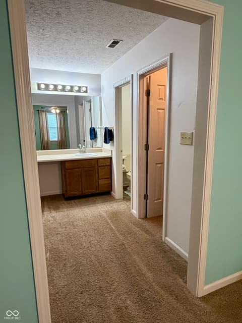 Photo of 1019 E Killian Drive, Mooresville, IN
