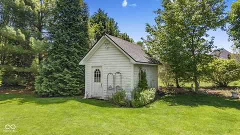 Photo of 1603 S Jeanne Court, New Palestine, IN