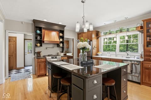 Photo of 1603 S Jeanne Court, New Palestine, IN