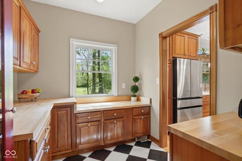 Photo of 1603 S Jeanne Court, New Palestine, IN