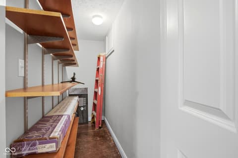 Photo of 1603 S Jeanne Court, New Palestine, IN
