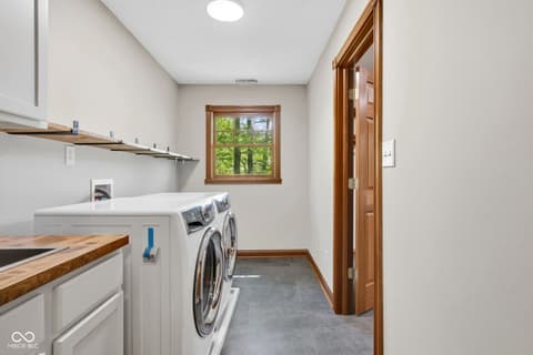 Photo of 1603 S Jeanne Court, New Palestine, IN