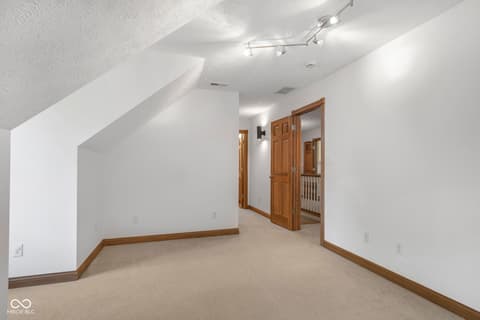 Photo of 1603 S Jeanne Court, New Palestine, IN