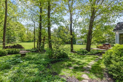 Photo of 1603 S Jeanne Court, New Palestine, IN