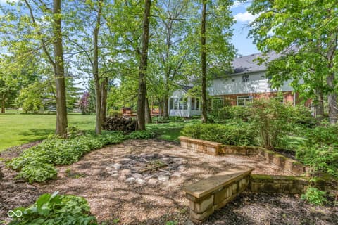 Photo of 1603 S Jeanne Court, New Palestine, IN