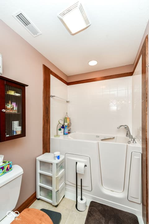 Primary bathroom at 4739 W Harrisburg Court, New Palestine, IN
