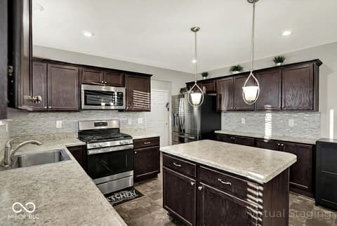 Photo of 624 Van Buren Street, Greenfield, IN
