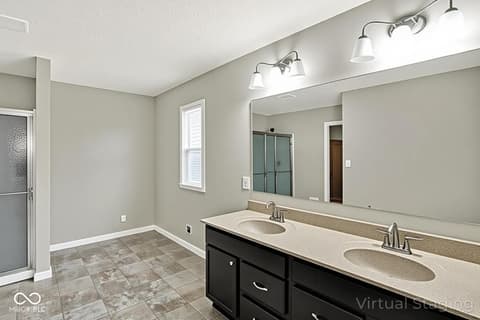 Photo of 624 Van Buren Street, Greenfield, IN