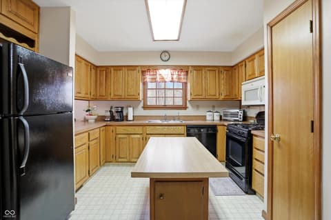 Photo of 4301 E County Road 150 N, Avon, IN