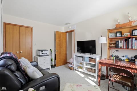 Photo of 4301 E County Road 150 N, Avon, IN