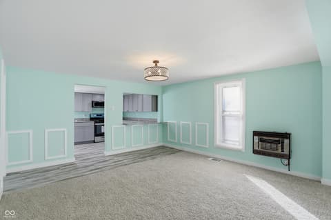 Photo of 104 S Broad Street, Mooreland, IN