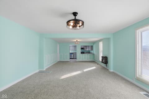 Photo of 104 S Broad Street, Mooreland, IN