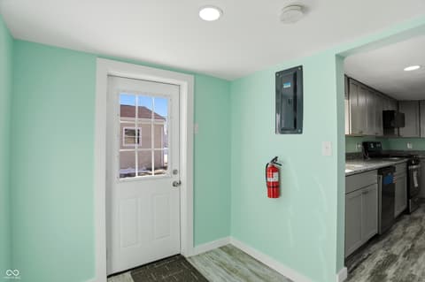 Photo of 104 S Broad Street, Mooreland, IN