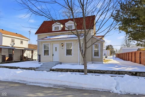 Photo of 104 S Broad Street, Mooreland, IN
