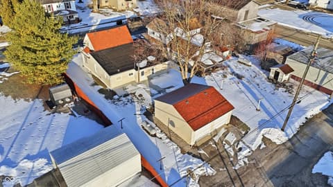 Photo of 104 S Broad Street, Mooreland, IN