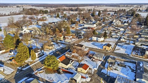 Photo of 104 S Broad Street, Mooreland, IN
