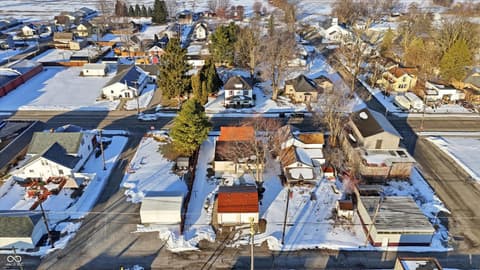 Photo of 104 S Broad Street, Mooreland, IN