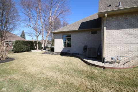Yard at 10160 Basalt Court, Noblesville, IN