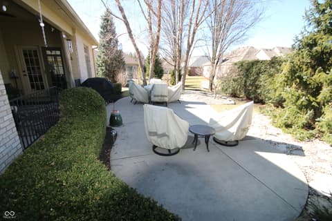 Outdoor living area at 10160 Basalt Court, Noblesville, IN