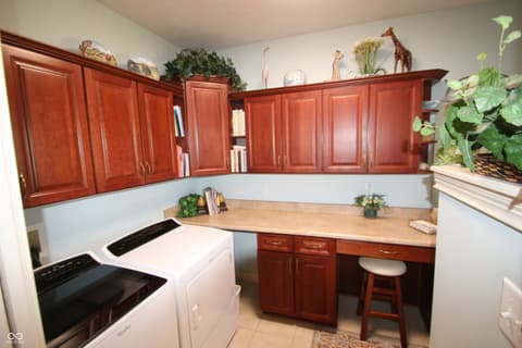 Laundry room at 10160 Basalt Court, Noblesville, IN