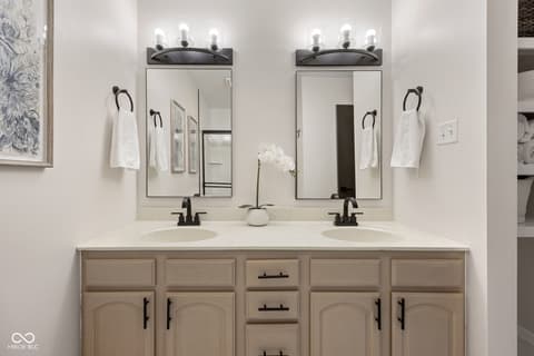 Photo of 11902 Bryden Place, Fishers, IN