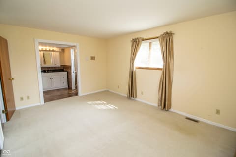 Photo of 9366 W County Road 1050 N, Elwood, IN