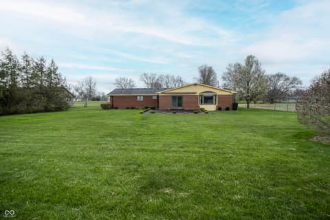 Photo of 9366 W County Road 1050 N, Elwood, IN