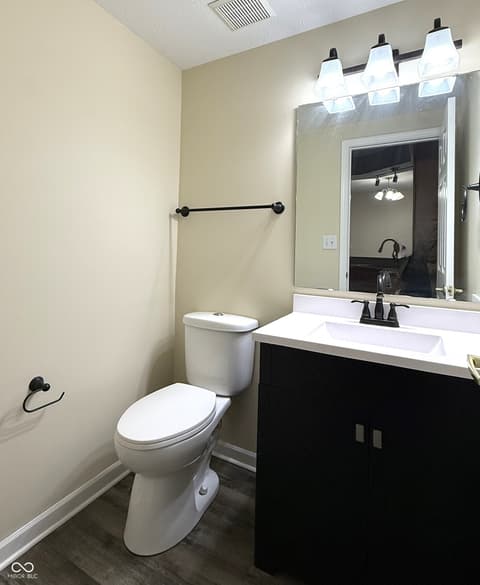 Bathroom at 9478 Enclave Drive, Avon, IN