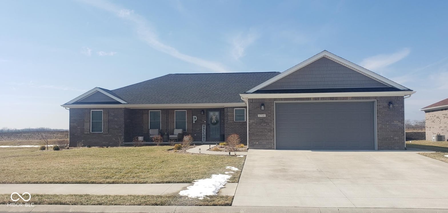Photo of 1716 Bell Ford Drive W, Seymour, IN