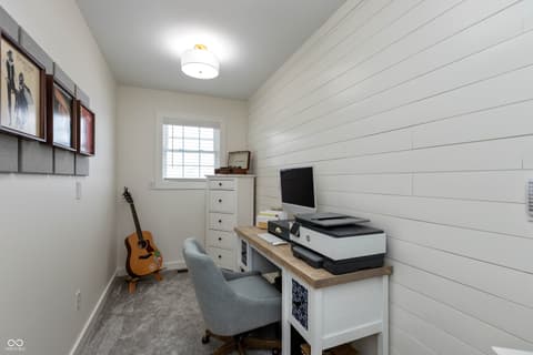 Photo of 1716 Bell Ford Drive W, Seymour, IN
