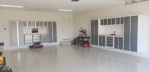 Photo of 1716 Bell Ford Drive W, Seymour, IN