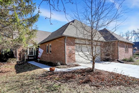 2066 Oldfields Circle South Drive