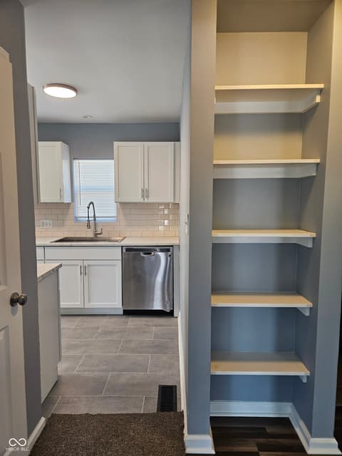 Photo of 3260 Baltimore Avenue, Indianapolis, IN