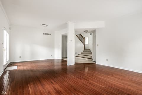 Living room at 7570 Pinesprings West Drive, Indianapolis, IN