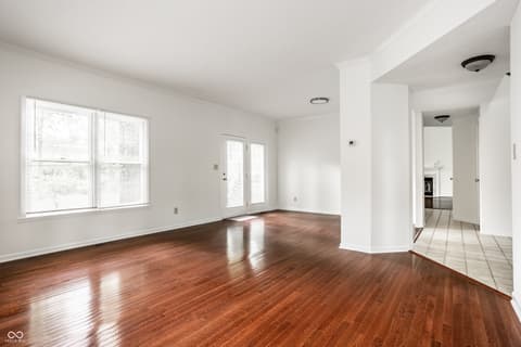 Photo of 7570 Pinesprings West Drive, Indianapolis, IN
