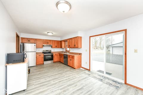 Kitchen at 382 Pinedale Drive, Avon, IN