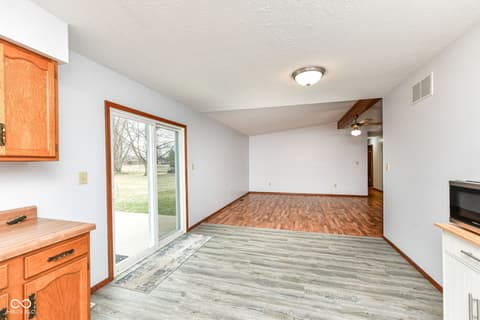Living room at 382 Pinedale Drive, Avon, IN