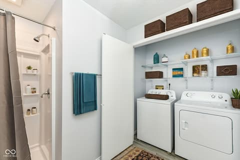 Laundry room at 382 Pinedale Drive, Avon, IN