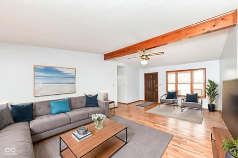 Living room at 382 Pinedale Drive, Avon, IN