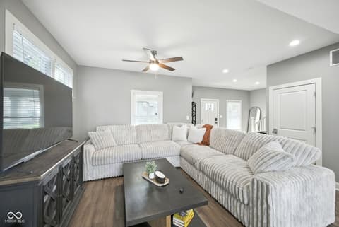 Living room at 2945 N New Jersey Street, Indianapolis, IN