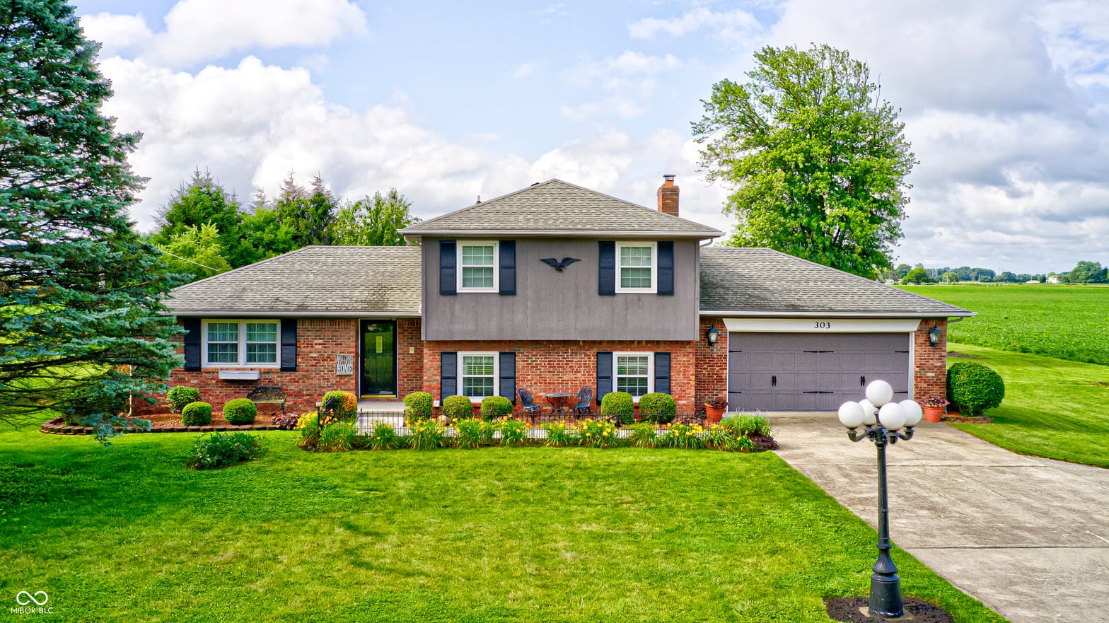 Front exterior at 303 E County Road 500 N, Pittsboro, IN