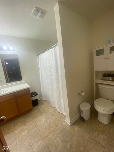 Photo of 922 Beal Way, Indianapolis, IN
